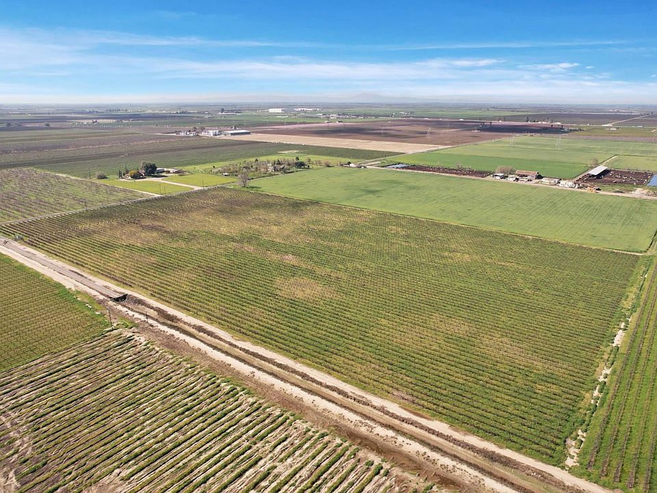 1st image of 4923 W Acampo Rd