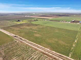 4923 W Acampo Rd, Lodi, CA 95242