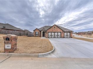 609 Blue Sky Dr, Midwest City, OK 73130