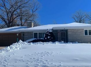 328 S Reedwood Dr, Joliet, IL 60436