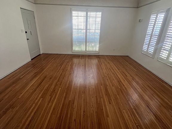 3rd image of 4313 Garthwaite Ave