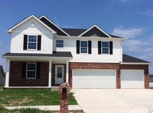 3469 Chippewa Dr, Shiloh, IL 62221