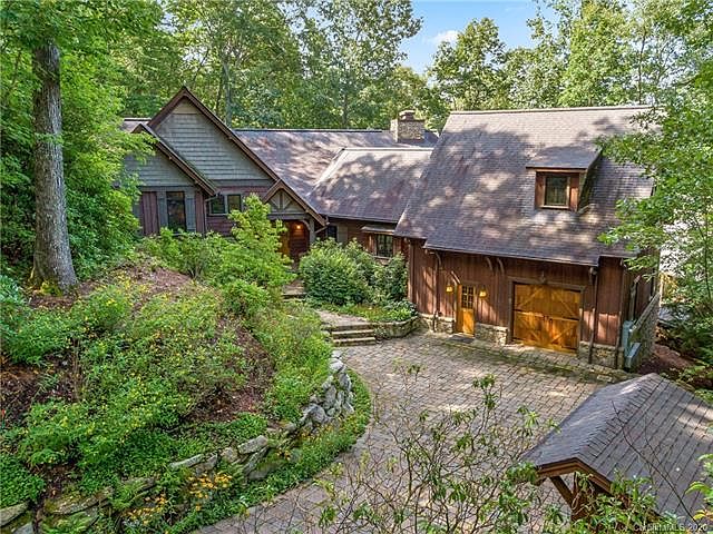 1st image of 100 Boar Ridge Rd