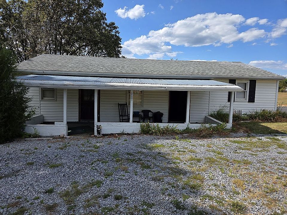 1st image of 307 Davis Dr
