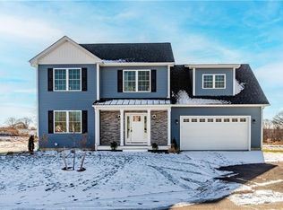 120 Sherwood Dr, Warwick, RI 02888