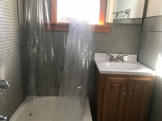 Rented by In Haus LLC | media 14
