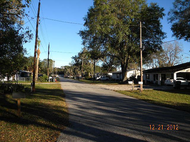 2nd image of 3102 Strawberry Ln