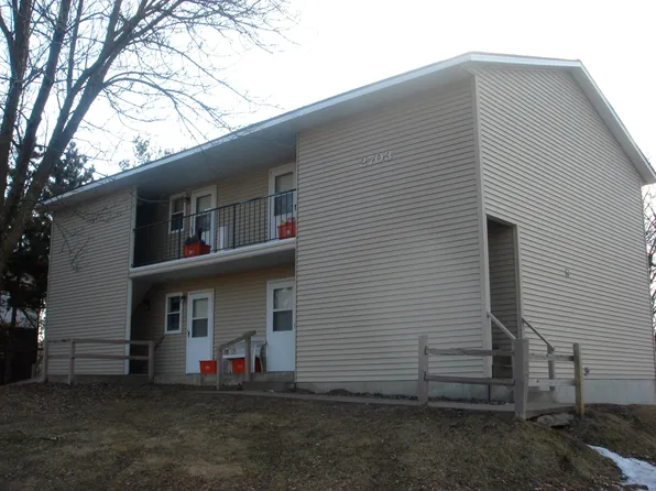 2703 Fryklund Dr, Menomonie, WI 54751