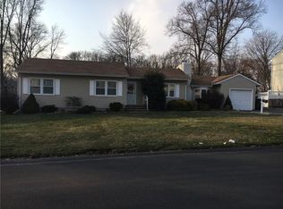 32 Bloomfield Ave, Iselin, NJ 08830