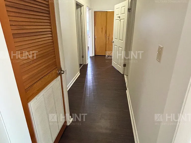 135 W Dove Ln — Photo 6