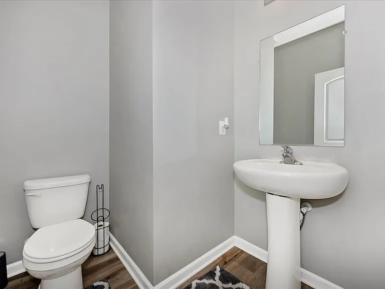 42 Eakins Ln — Photo 8