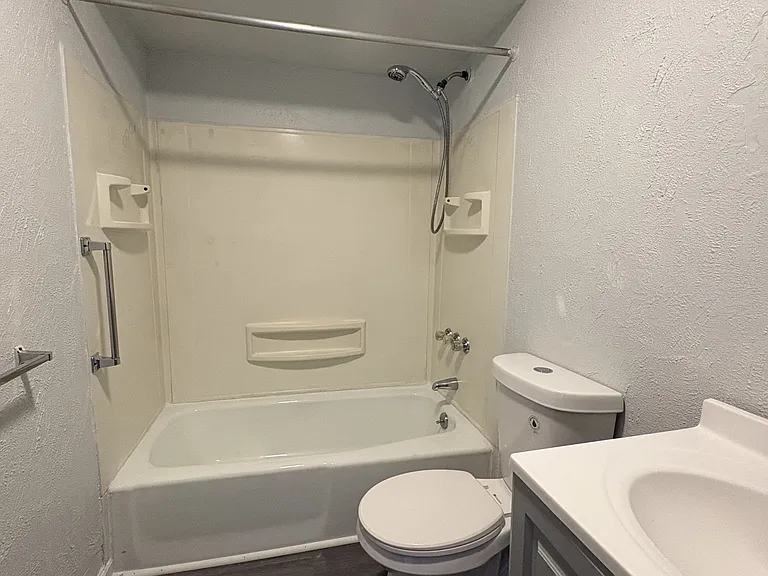 563 Washington Ave #1E — Photo 11