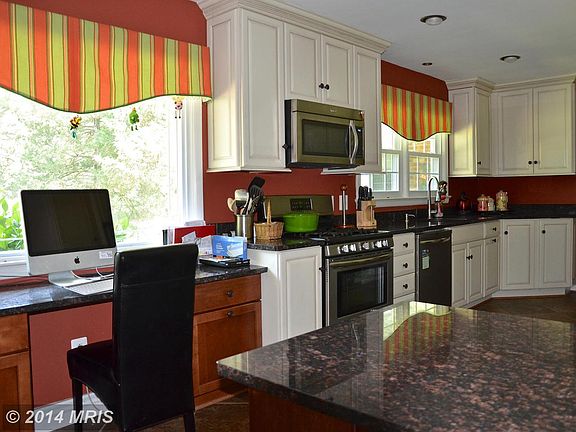 5th image of 1810 Hollindale Dr