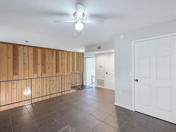 3rd image of 8211 Katy Fwy APT 24