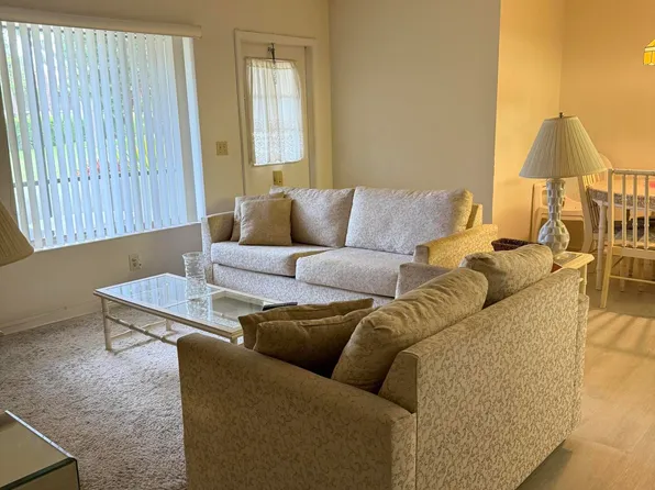 133 Lake Pine Cir APT B-1, Greenacres, FL 33463