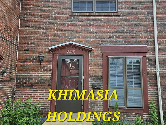3rd image of 8657 Morningaire Cir