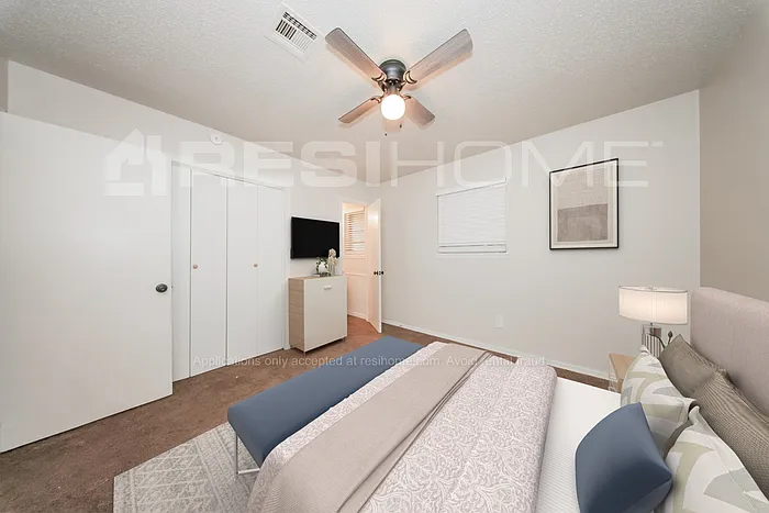 1832 N Gale Ave — Photo 9