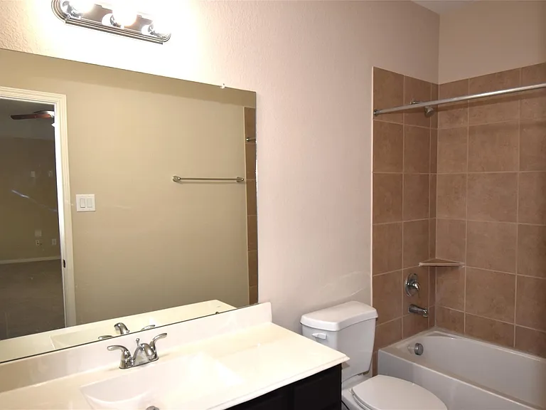 51 S Greenprint Cir — Photo 31