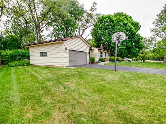 3rd image of 1284 Deerfield Pl