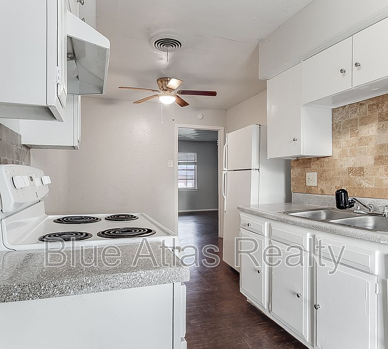 1st image of 2725 Patricia Ln #C