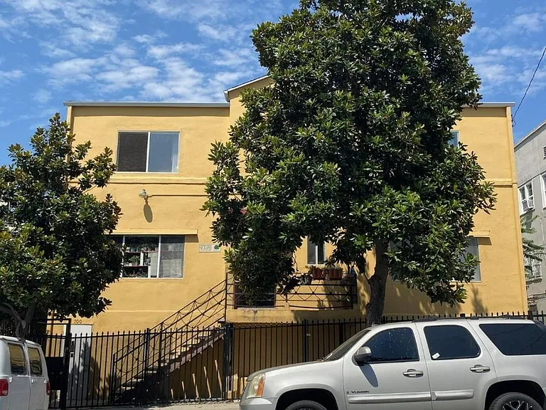 265 S Columbia Ave #207 — Photo 3