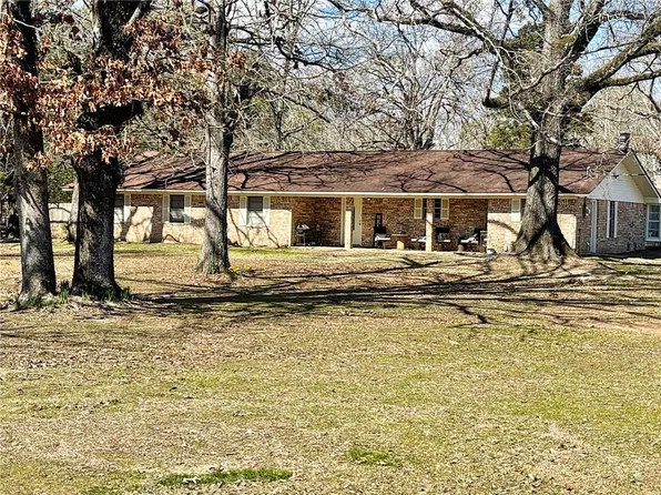 2520 Cowart St, Jena, LA 71342