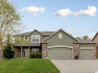 18652 Van Camp Dr, Omaha, NE 68130