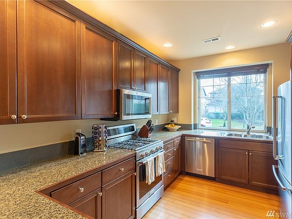5th image of 815 148th St SE