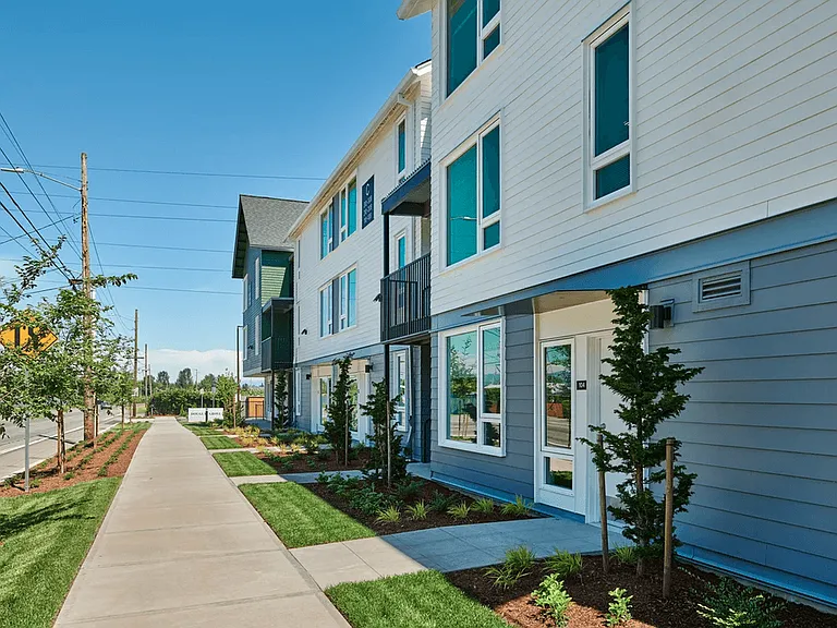 Douglas Grove | Exterior