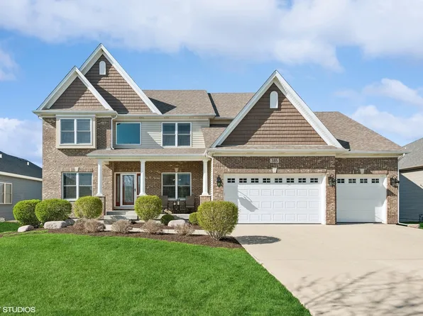 385 Andover Dr, Oswego, IL 60543