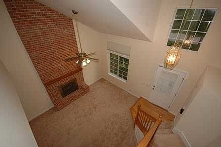 2nd image of 443 Knoll Crest Dr