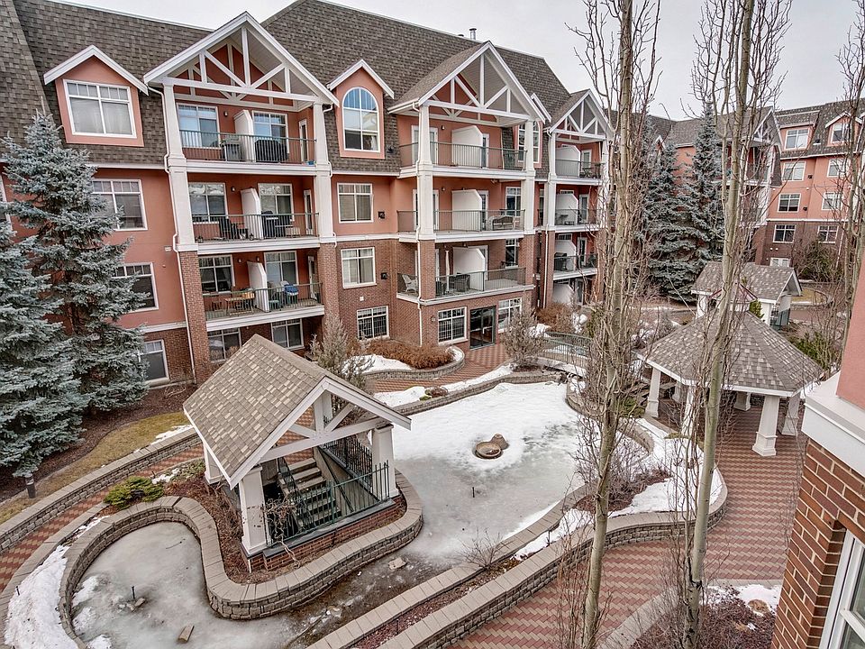 USH00636_Blend_sm_05292024