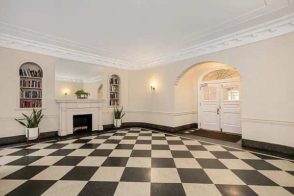 Sold by Compass | media 19