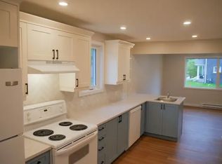 254 Mary St #1A, Orillia, ON L3V3E7