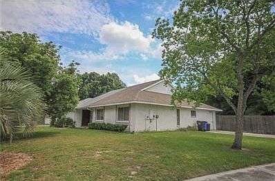 4th image of 3309 Fox Lake Dr