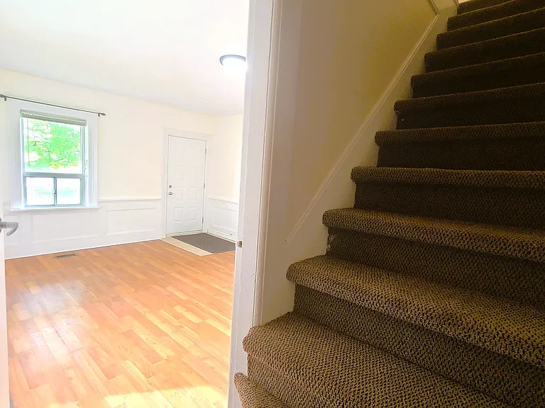 798 King Rd — Photo 14