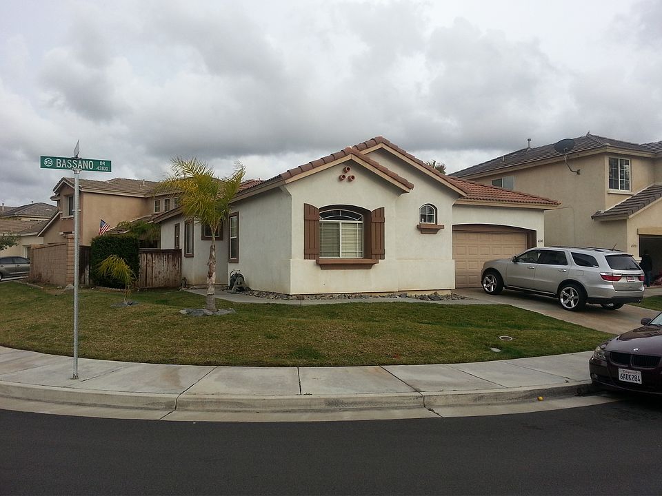 1st image of 43140 Bassano Dr