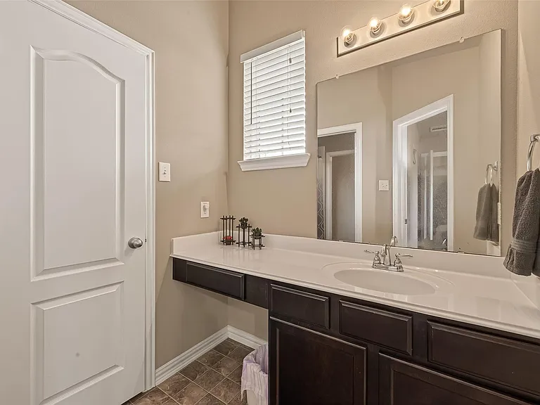 4502 Mallory Creek Dr — Photo 21