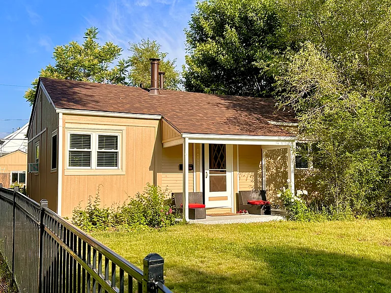 1601 S Fillmore St — Photo 13