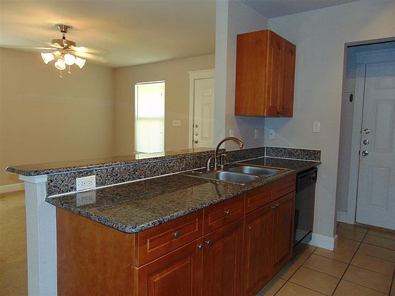 2nd image of 708B Claremont Pkwy
