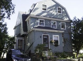 4 Gregory St #2, Marblehead, MA 01945