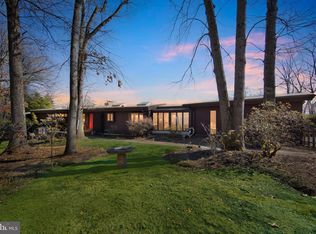 1737 S Forge Mountain Dr, Phoenixville, PA 19460