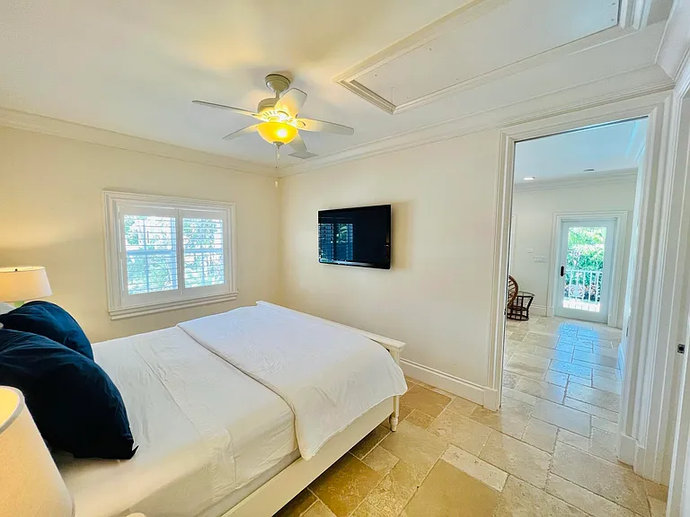111 Beachwalk Ln — Photo 37