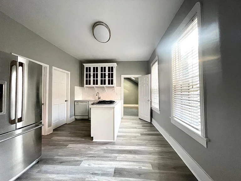 2045 W 38th St #D — Photo 4