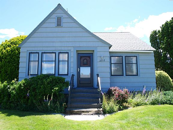 2nd image of 2712 Clinton Way