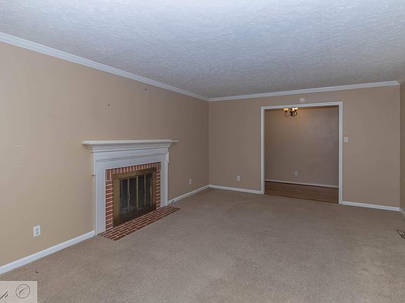 4th image of 308 Forest Dr
