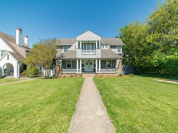 2nd image of 219 Norfolk Ave