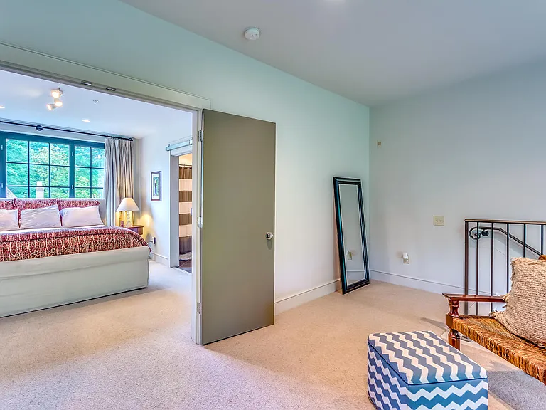 509 Cloverdale Rd #201APT-201 — Photo 22