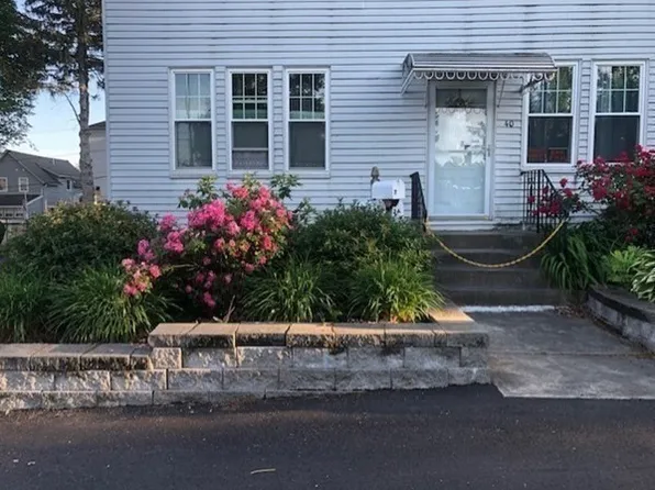 40 Ames St #40, Worcester, MA 01604