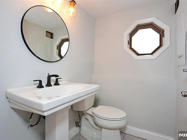 69 Pittis Ave — Photo 28